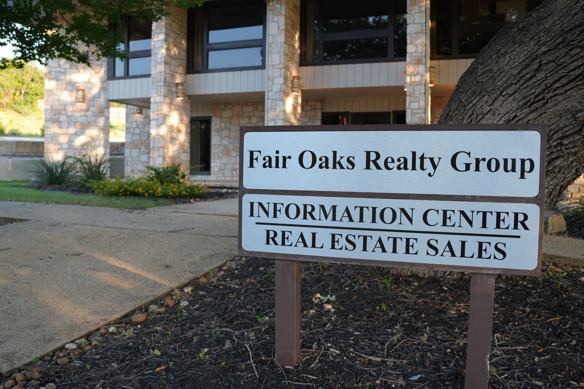 Fair Oaks Realty Group Information Center / Real Estate Sales sign at 8000 Fair Oaks Pkwy